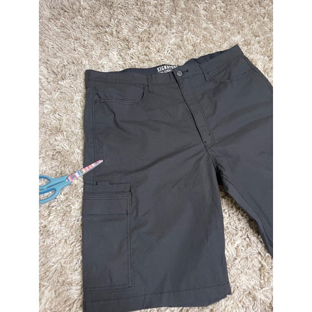 Signature Mens Levi Strauss Grey Cargo Shorts NEW 42W #0569 - Picture 12 of 15